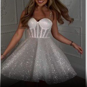NEW BEAUTIFUL and FLIRTY - The Seraphina Collection - White Fairytale Dress
